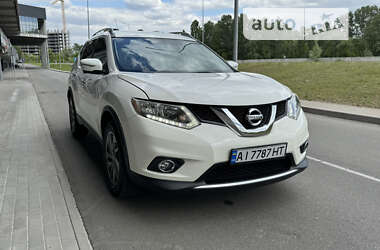 Позашляховик / Кросовер Nissan Rogue 2015 в Києві