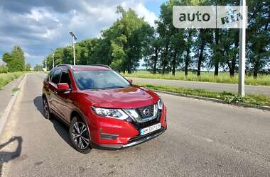 Позашляховик / Кросовер Nissan Rogue 2018 в Ромнах