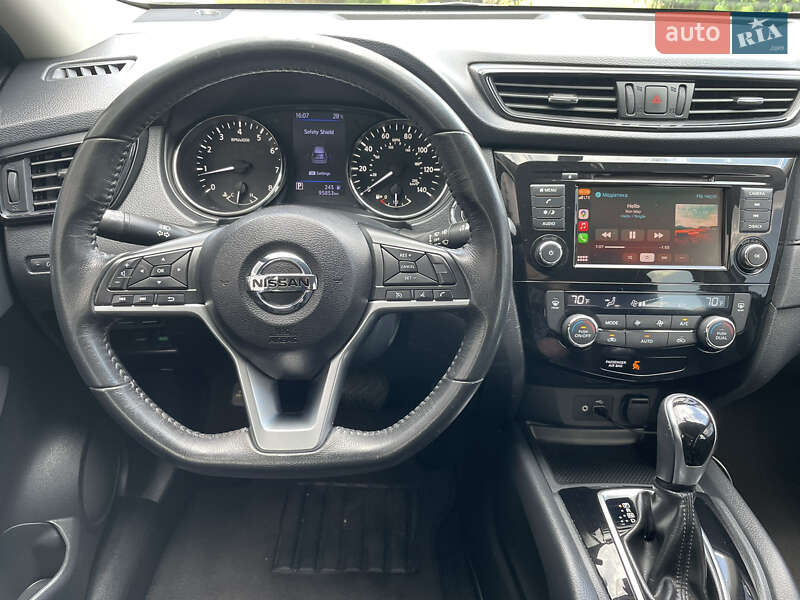 Внедорожник / Кроссовер Nissan Rogue 2018 в Киеве
