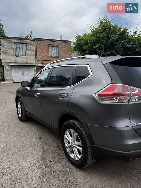 Позашляховик / Кросовер Nissan Rogue 2015 в Черкасах