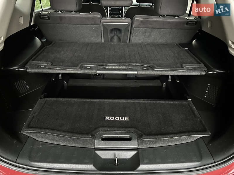 Позашляховик / Кросовер Nissan Rogue 2015 в Рівному
