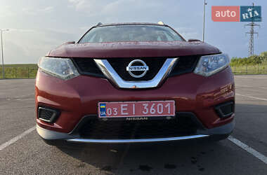 Внедорожник / Кроссовер Nissan Rogue 2015 в 