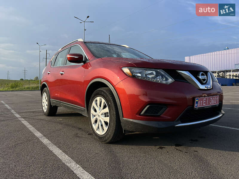 Позашляховик / Кросовер Nissan Rogue 2015 в Рівному