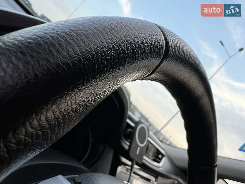Позашляховик / Кросовер Nissan Rogue 2015 в Рівному