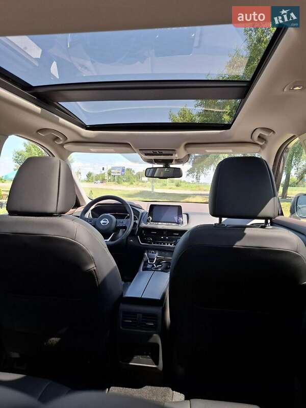 Позашляховик / Кросовер Nissan Rogue 2021 в Дніпрі