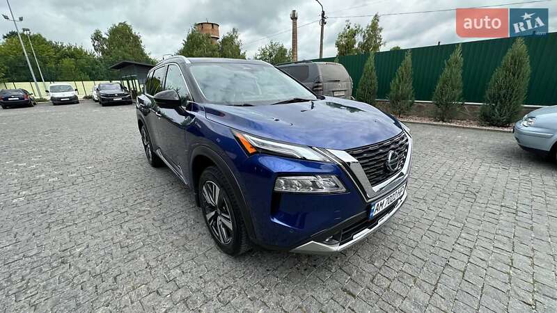 Позашляховик / Кросовер Nissan Rogue 2020 в Коростишеві