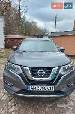 Позашляховик / Кросовер Nissan Rogue 2017 в 