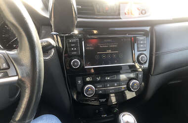 Позашляховик / Кросовер Nissan Rogue 2018 в Мирополі
