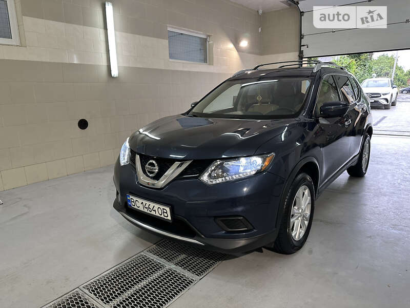 Внедорожник / Кроссовер Nissan Rogue 2016 в Дрогобыче