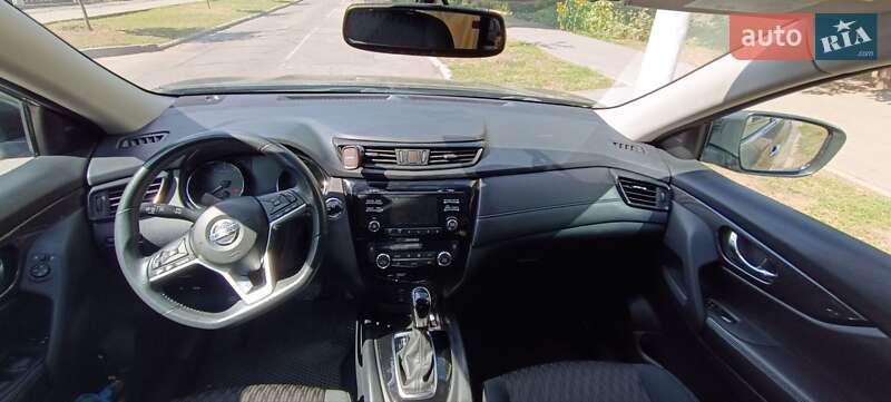 Внедорожник / Кроссовер Nissan Rogue 2016 в Покрове