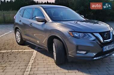 Позашляховик / Кросовер Nissan Rogue 2018 в Луцьку