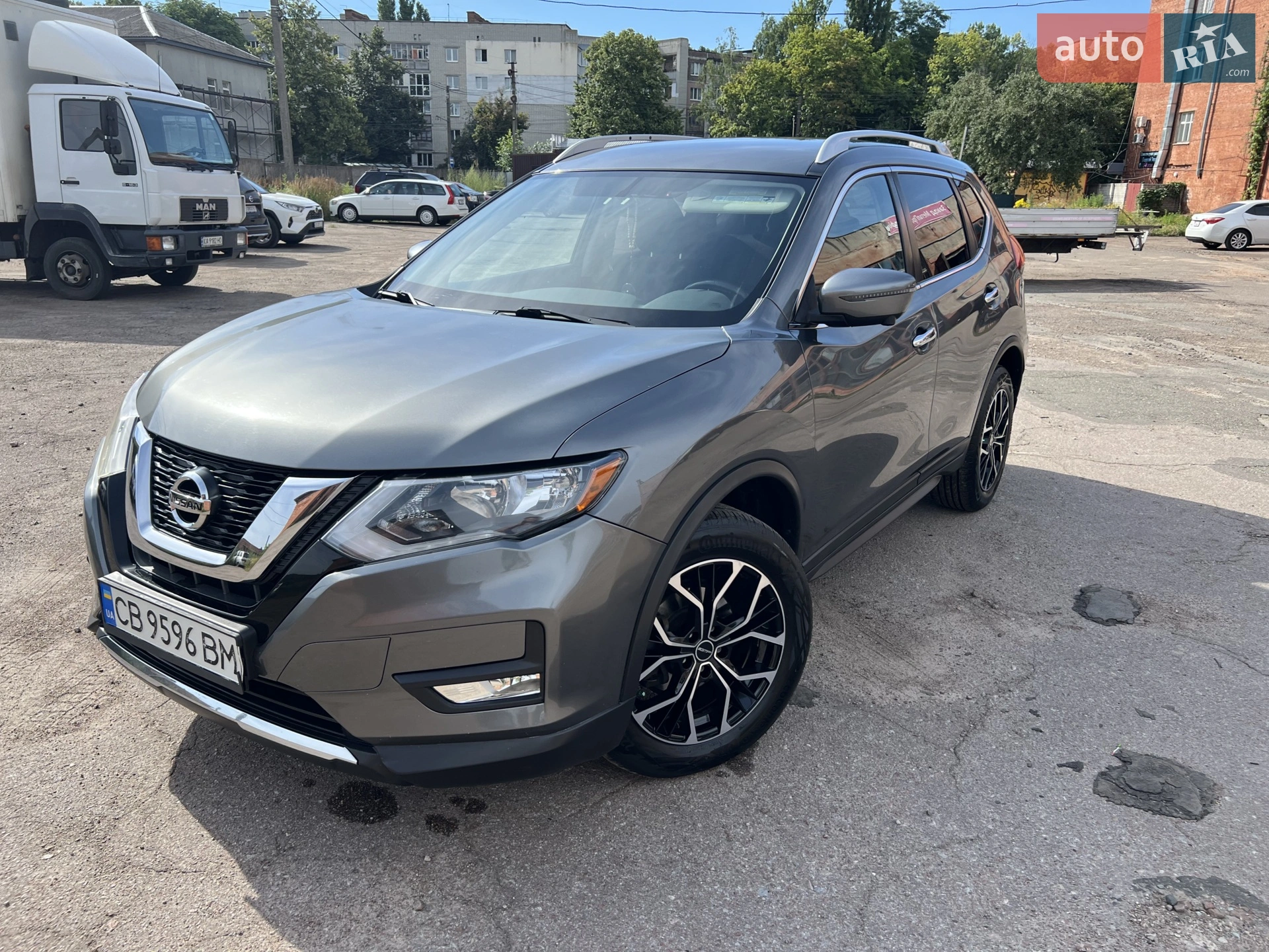 2017 Nissan Rogue - фото 1