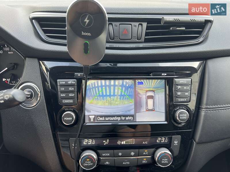 Внедорожник / Кроссовер Nissan Rogue 2017 в Чернигове