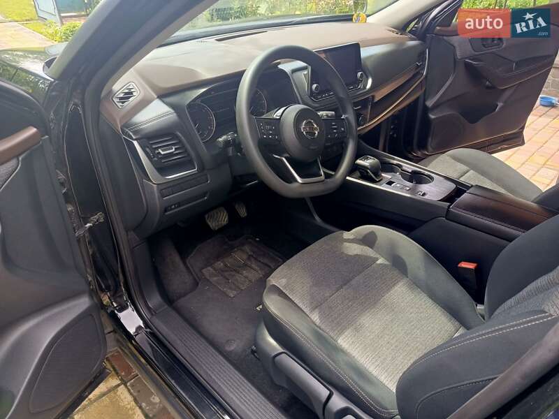 Внедорожник / Кроссовер Nissan Rogue 2021 в Киеве