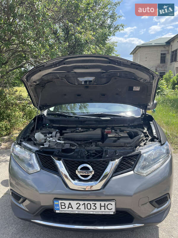 Позашляховик / Кросовер Nissan Rogue 2016 в Петровому