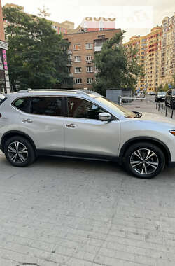 Внедорожник / Кроссовер Nissan Rogue 2018 в Киеве