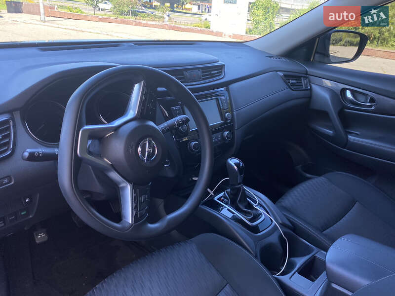 Внедорожник / Кроссовер Nissan Rogue 2018 в Киеве