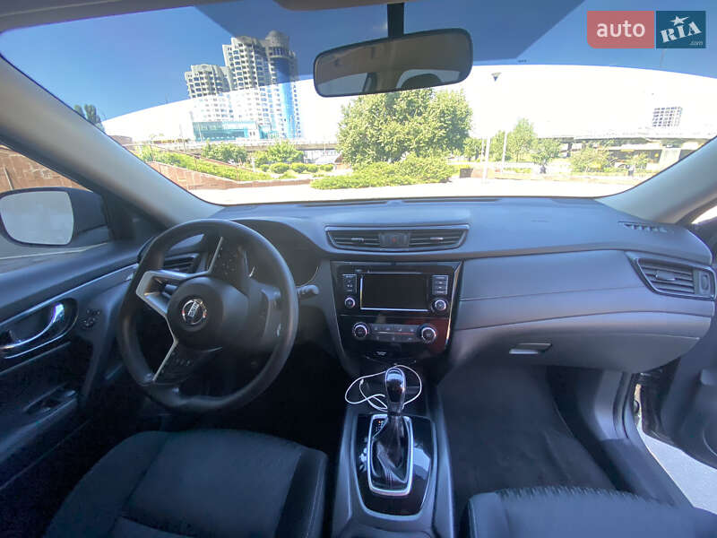 Внедорожник / Кроссовер Nissan Rogue 2018 в Киеве