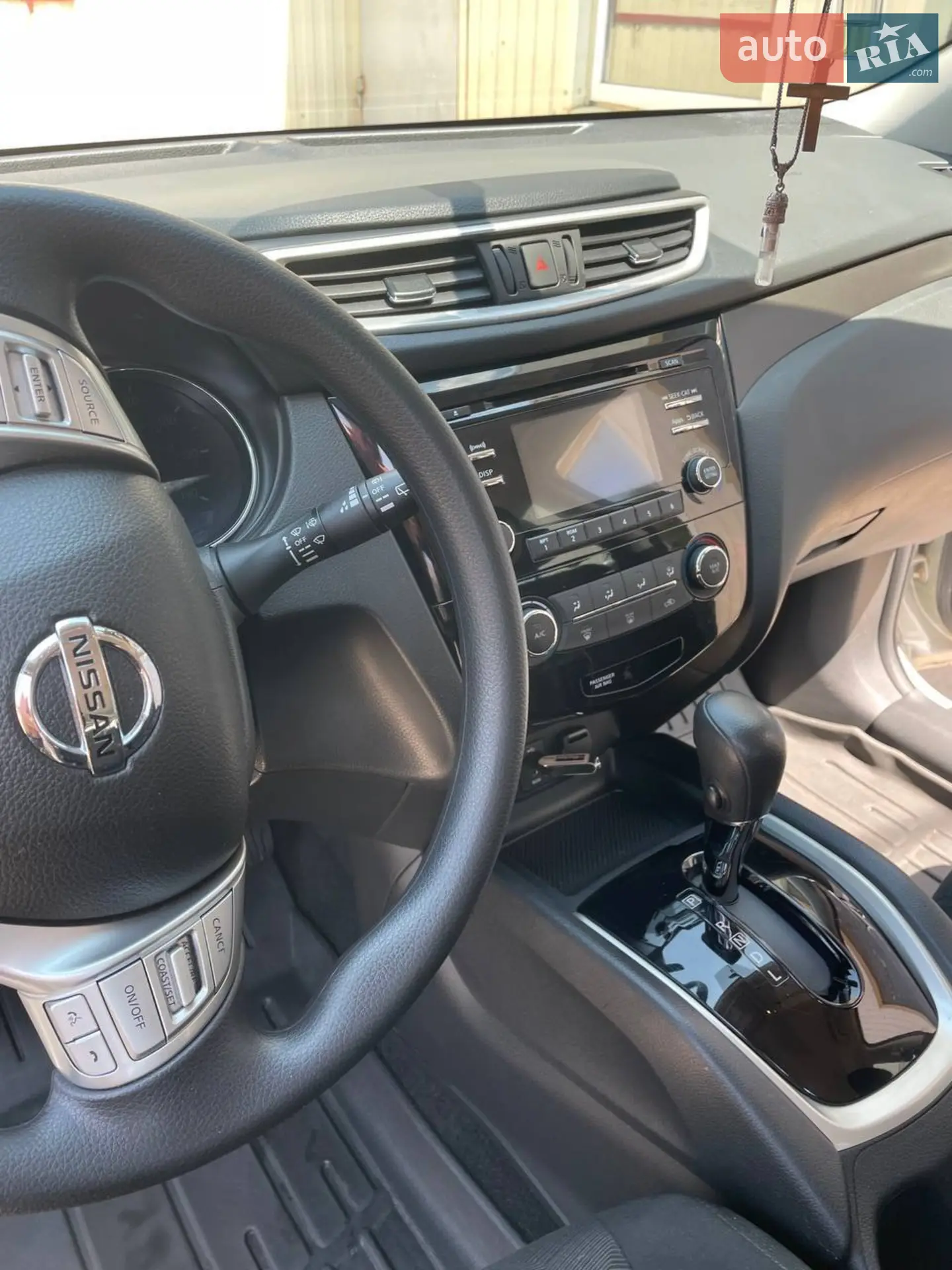 2016 Nissan Rogue - мініатюра 15