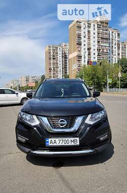 Внедорожник / Кроссовер Nissan Rogue 2016 в Киеве