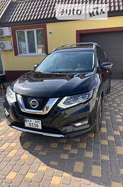 Позашляховик / Кросовер Nissan Rogue 2016 в Києві