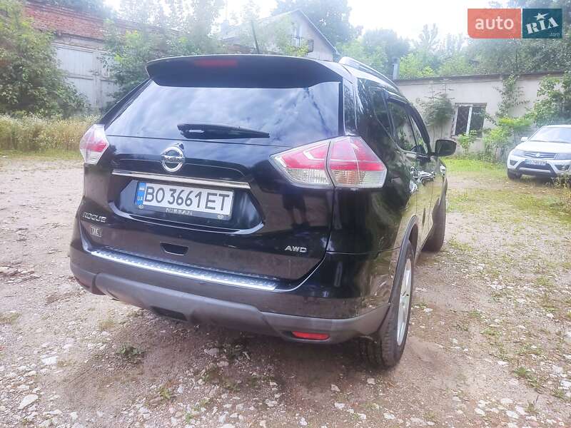 Внедорожник / Кроссовер Nissan Rogue 2016 в Тернополе