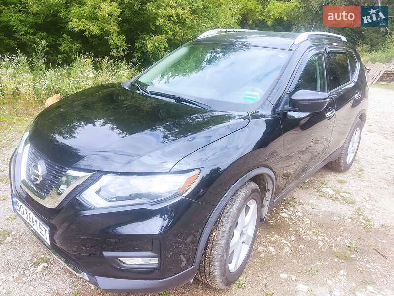 Внедорожник / Кроссовер Nissan Rogue 2016 в Тернополе