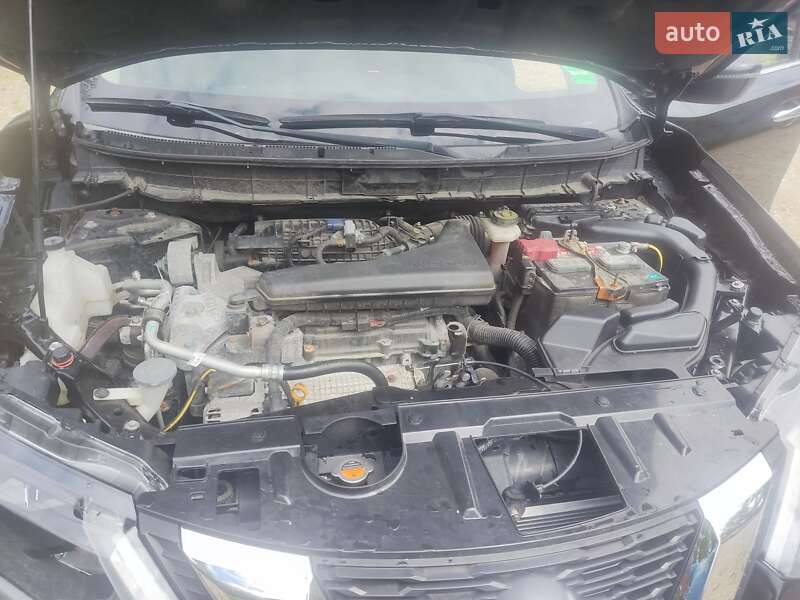 Внедорожник / Кроссовер Nissan Rogue 2016 в Тернополе