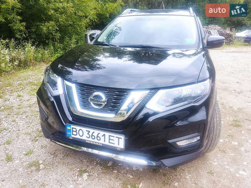 Внедорожник / Кроссовер Nissan Rogue 2016 в Тернополе