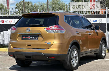 Внедорожник / Кроссовер Nissan Rogue 2014 в Киеве