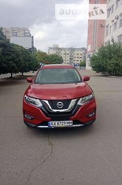 Внедорожник / Кроссовер Nissan Rogue 2017 в Харькове