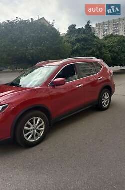 Внедорожник / Кроссовер Nissan Rogue 2017 в 