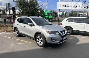 Внедорожник / Кроссовер Nissan Rogue 2017 в Полтаве