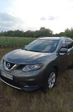 Внедорожник / Кроссовер Nissan Rogue 2014 в Лозовой