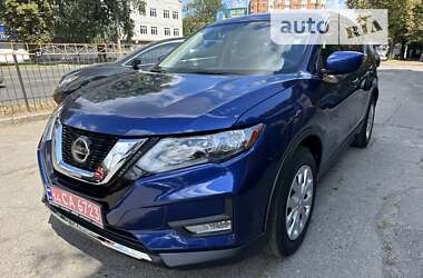 Внедорожник / Кроссовер Nissan Rogue 2018 в Полтаве