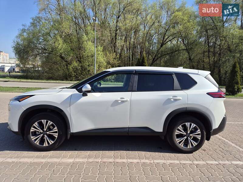 Позашляховик / Кросовер Nissan Rogue 2023 в Сумах