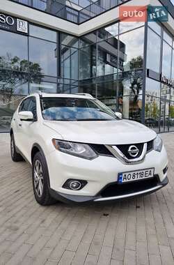 Позашляховик / Кросовер Nissan Rogue 2014 в Ужгороді