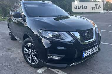 Внедорожник / Кроссовер Nissan Rogue 2018 в Киеве