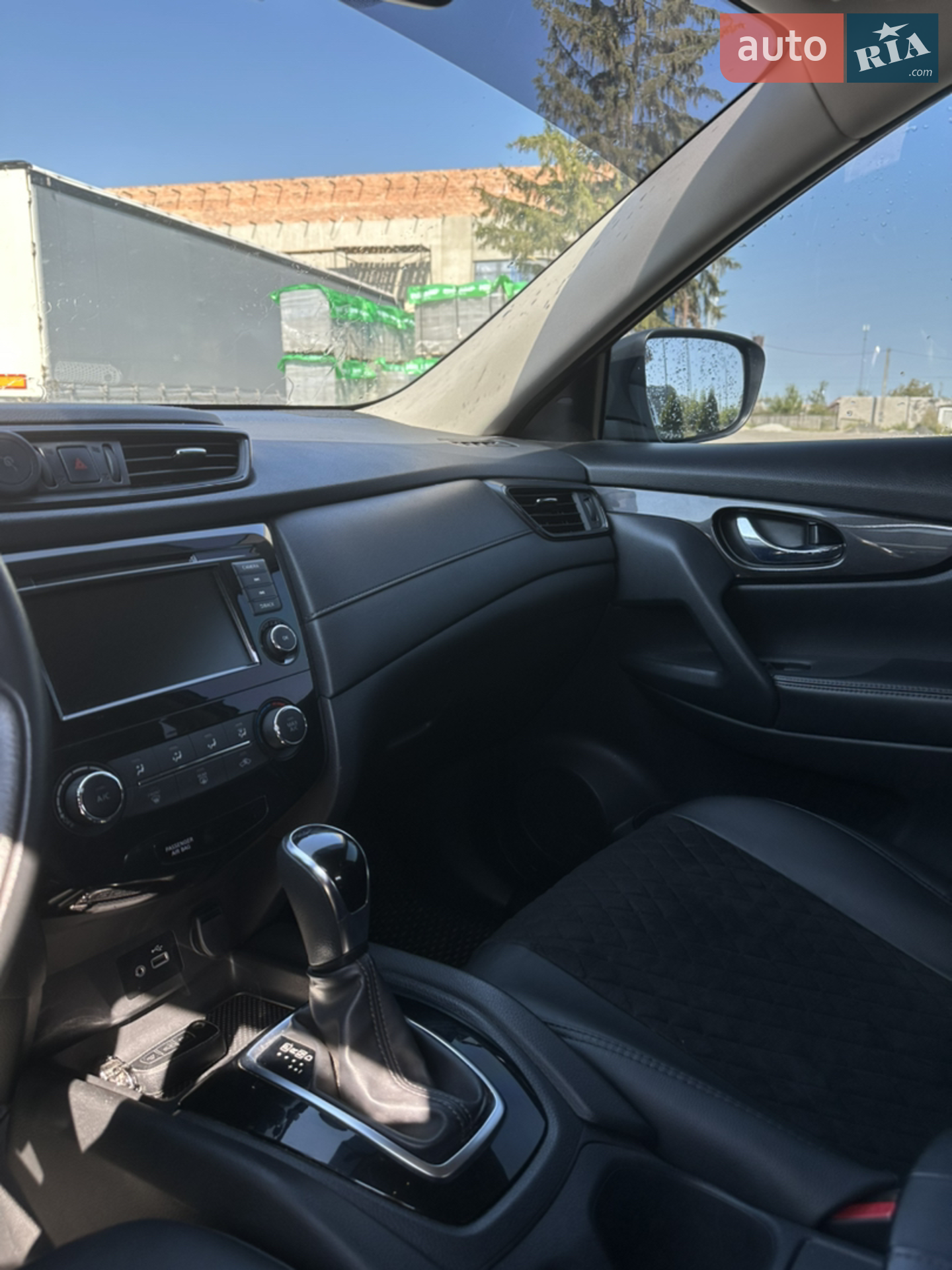 2017 Nissan Rogue - мініатюра 5