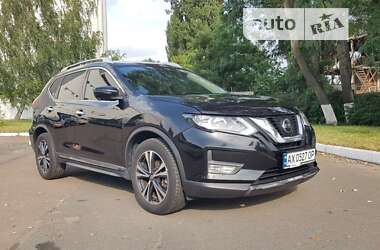 Внедорожник / Кроссовер Nissan Rogue 2017 в Харькове