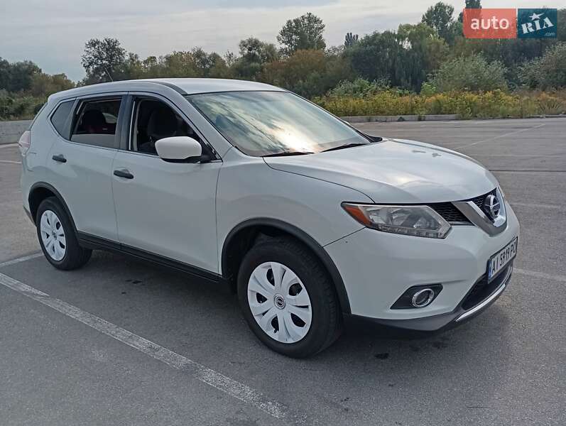 Позашляховик / Кросовер Nissan Rogue 2016 в Ірпені