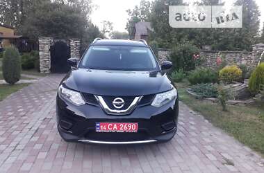 Внедорожник / Кроссовер Nissan Rogue 2015 в Монастыриске