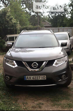 Позашляховик / Кросовер Nissan Rogue 2014 в Південному