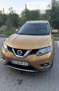 Внедорожник / Кроссовер Nissan Rogue 2014 в Львове