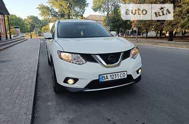 Позашляховик / Кросовер Nissan Rogue 2015 в Олександрії