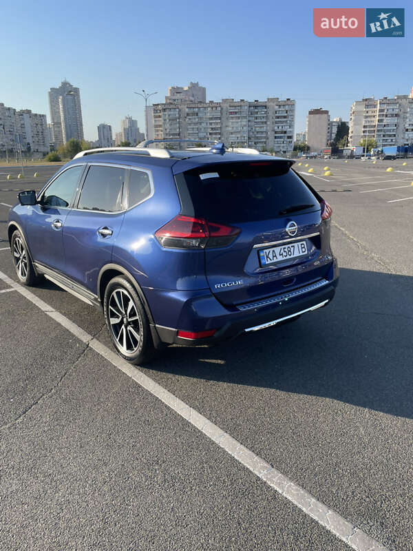 Внедорожник / Кроссовер Nissan Rogue 2018 в Киеве