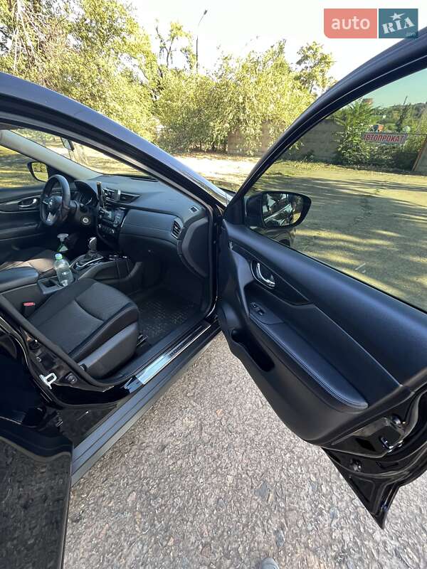 Позашляховик / Кросовер Nissan Rogue 2016 в Кривому Розі фото 8 Позашляховик / Кросовер Nissan Rogue 2016 в Кривому Розі