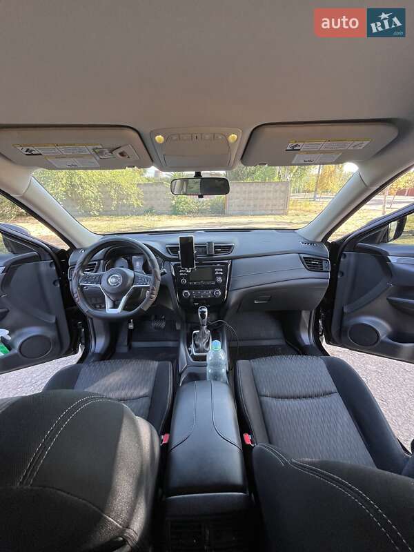 Позашляховик / Кросовер Nissan Rogue 2016 в Кривому Розі фото 18 Позашляховик / Кросовер Nissan Rogue 2016 в Кривому Розі
