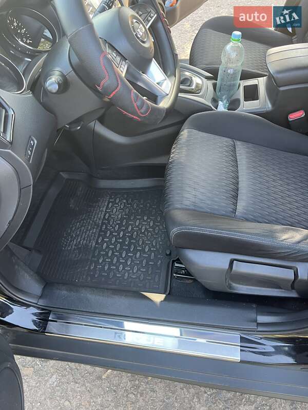 Позашляховик / Кросовер Nissan Rogue 2016 в Кривому Розі фото 22 Позашляховик / Кросовер Nissan Rogue 2016 в Кривому Розі