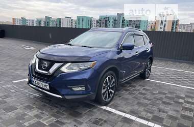 Внедорожник / Кроссовер Nissan Rogue 2017 в Киеве